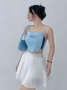 Tự tin và quyến rũ với áo croptop 8